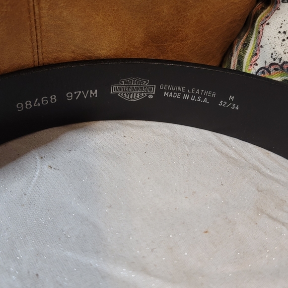 Harley Davidson Leather Genuine Leather Belt with Belt Buckle 98468 97VM - Picture 3 of 7